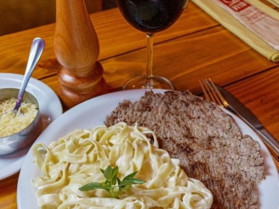 15% de desconto em todos os pratos.